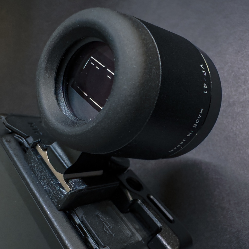 SIGMA fp / fp L コールドシューアタッチメント for KAKTUS 縦吊りマウント