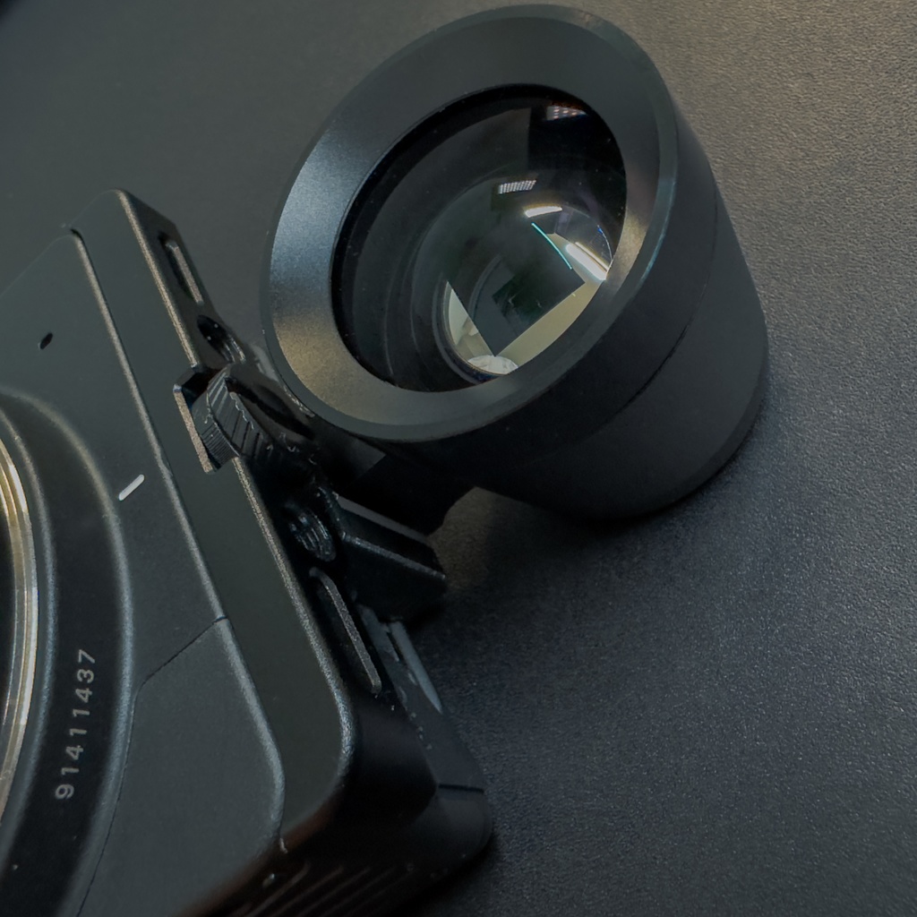 SIGMA fp / fp L コールドシューアタッチメント for KAKTUS 縦吊りマウント