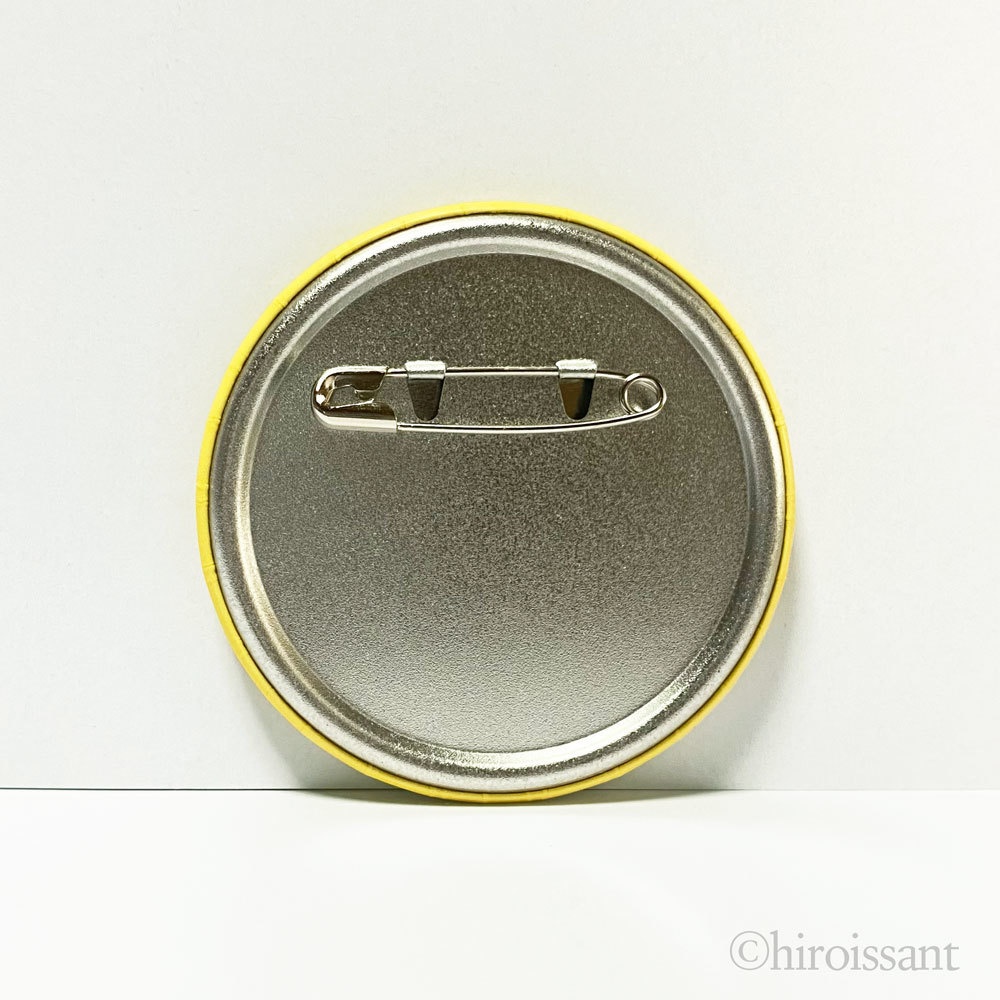 うさぎ、そんなバナナ57mm缶バッジ