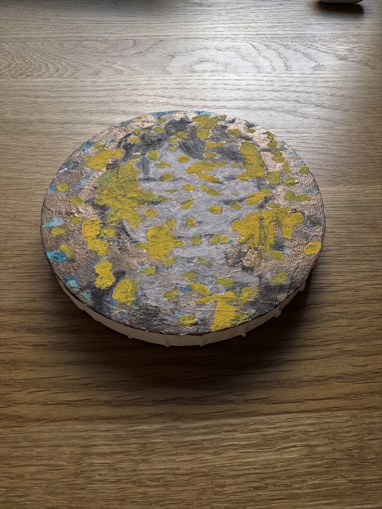 《マドレーヌ》”Madeleine”