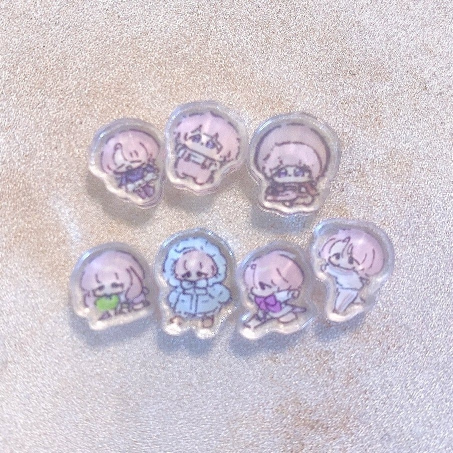 自由な有村さんミニアクリル