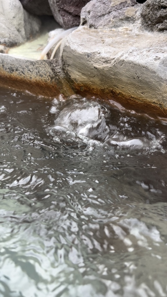 【温泉の自然音】別府湯山温泉「奥みょうばん山荘」の浴場（貸切）に流れる湯音②