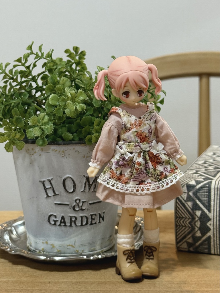 【宇宙うさ】エプロン付きワンピースPINK