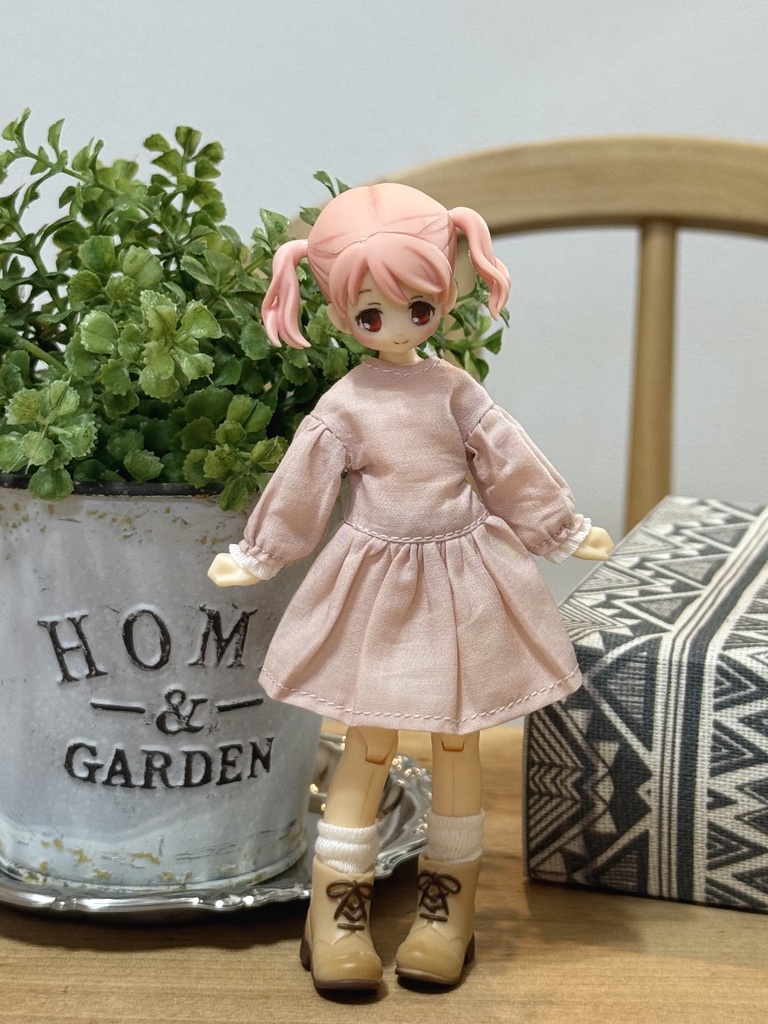 【宇宙うさ】エプロン付きワンピースPINK
