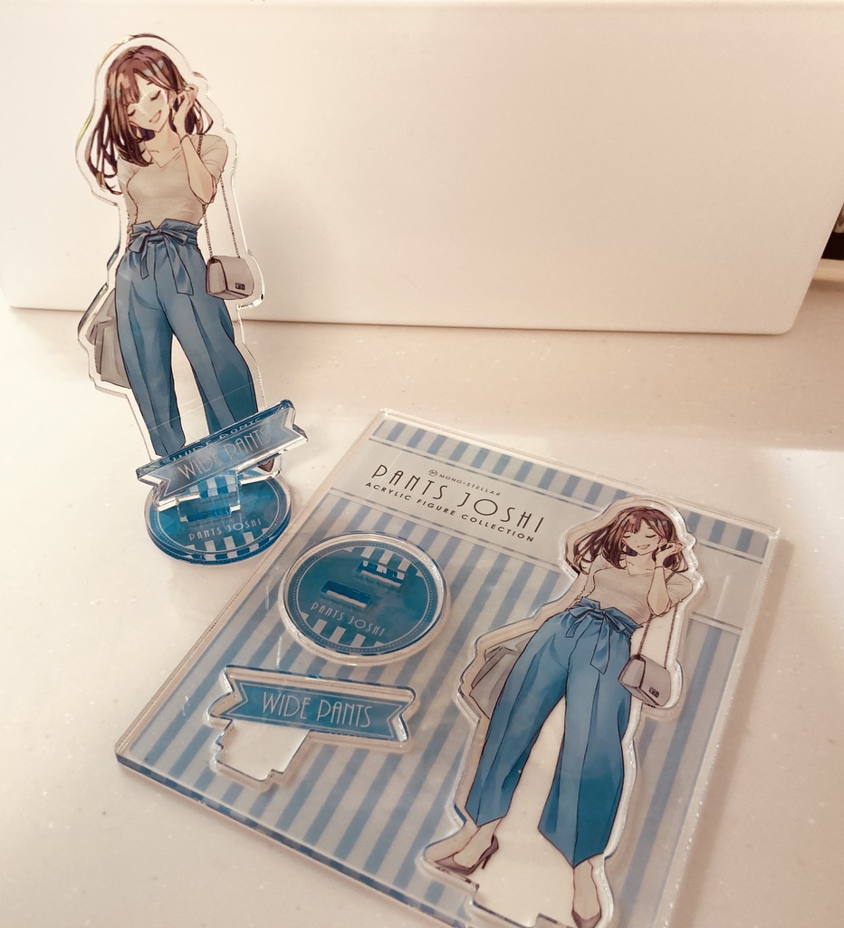 アクリルフィギュア