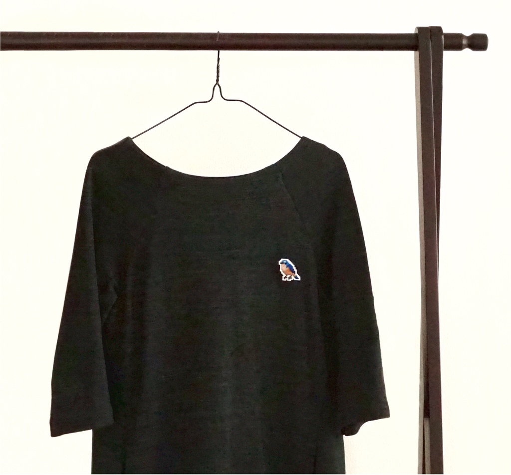 SPECIMEN OF A SMALL BIRD 小鳥の標本箱