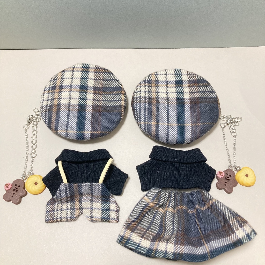 【新作】チェック柄×茶黒タートルネックニットコーデ 4点セット 10cm ぬいぐるみ服