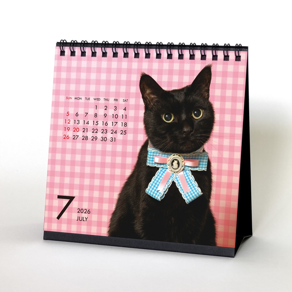 「2026年 黒猫と首輪 」 卓上カレンダー