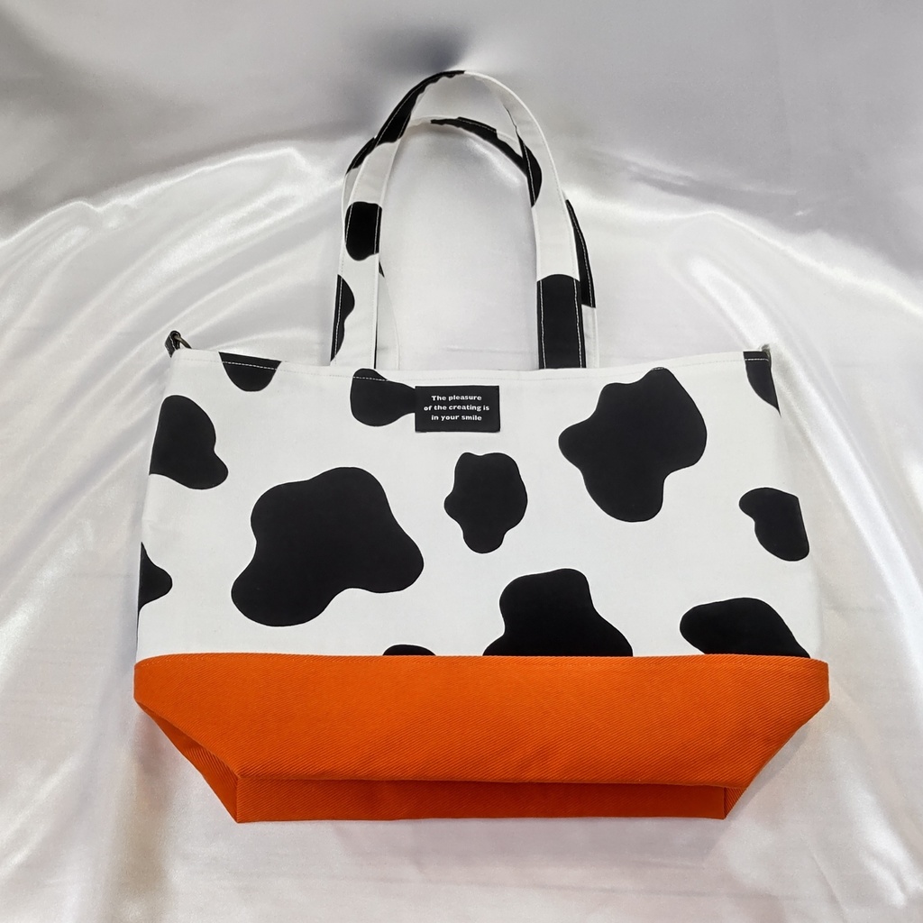 【オレンジ】牛柄トートバッグ【ハンドメイド】