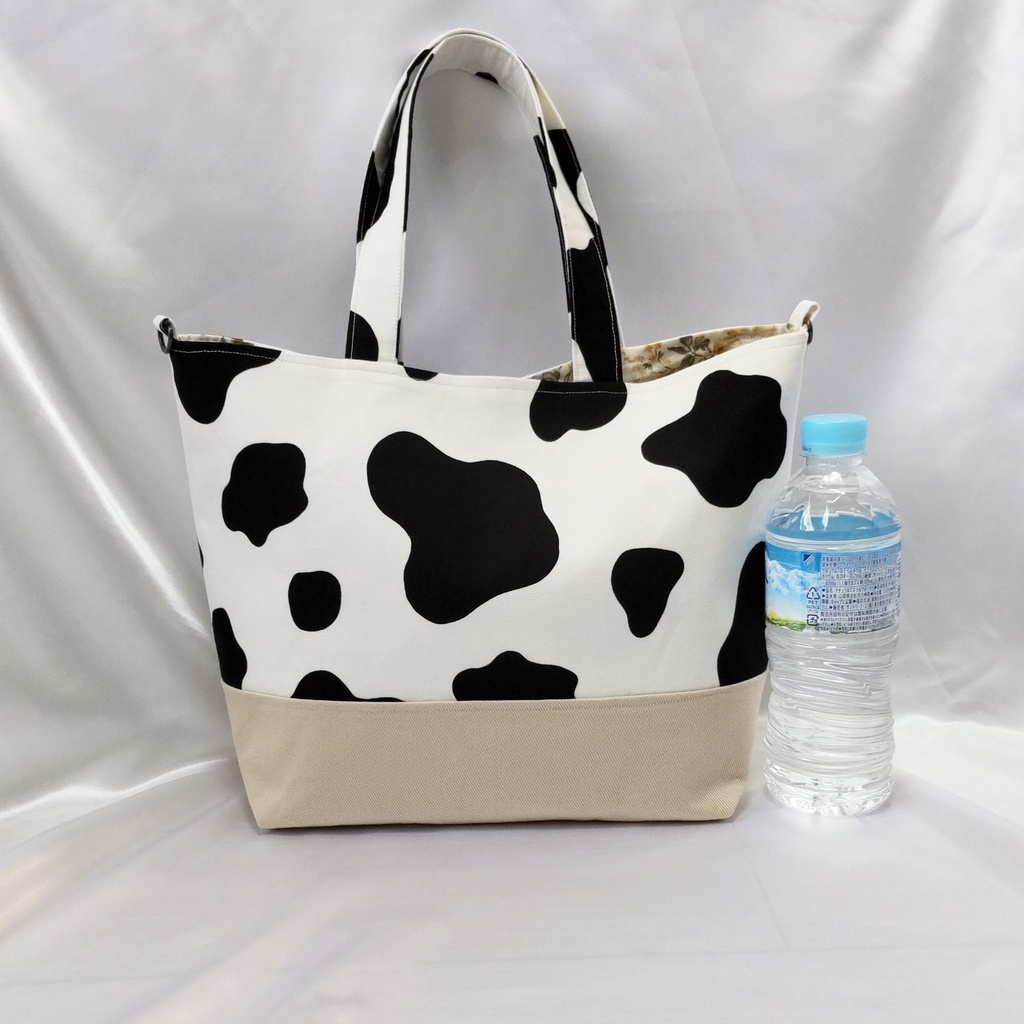 【ベージュ】牛柄トートバッグ【ハンドメイド】