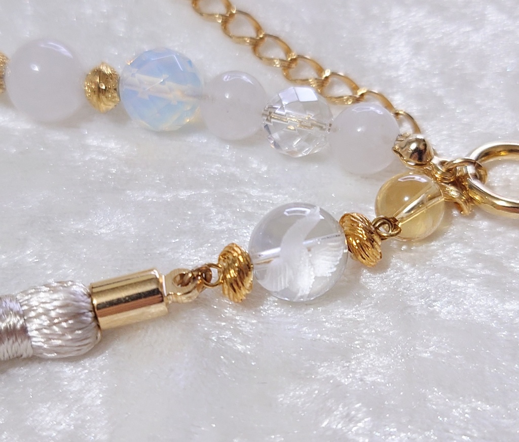 鶴丸国永イメージ 首鎖と彫り鶴天然石のバッグチャーム