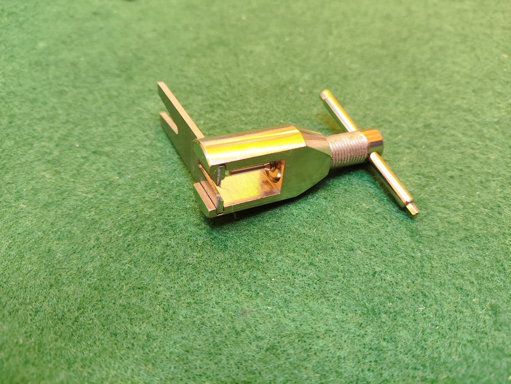 電動ハンドガン、コンパクト電動ガン用「ピニオンリムーバ」