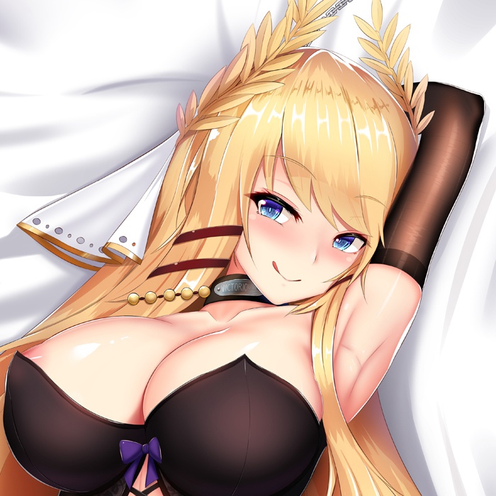 ヴィクトリアス 抱き枕カバー 全年齢Ver. キャンペーン色紙付き