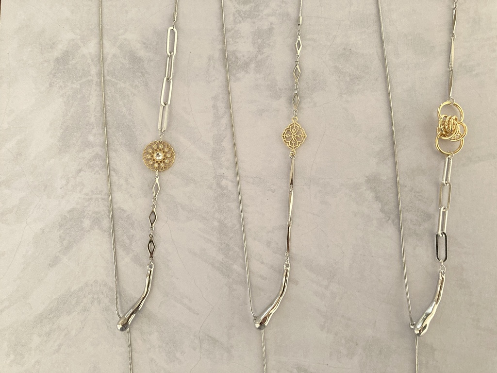 まほやく北3イメージネックレス「垂氷(たるひ)」