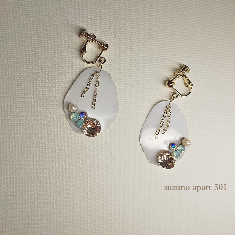 イヤーアクセサリー(ピアスorイヤリング)