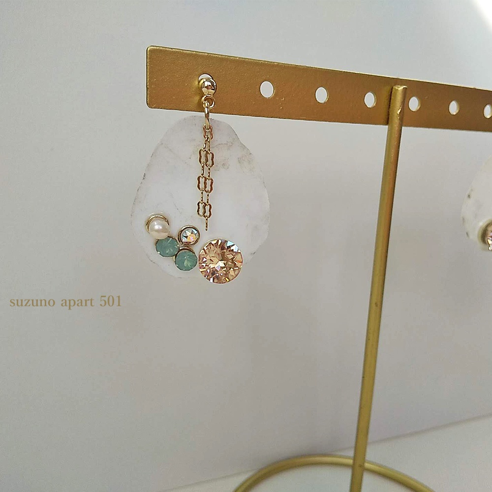 イヤーアクセサリー(ピアスorイヤリング)