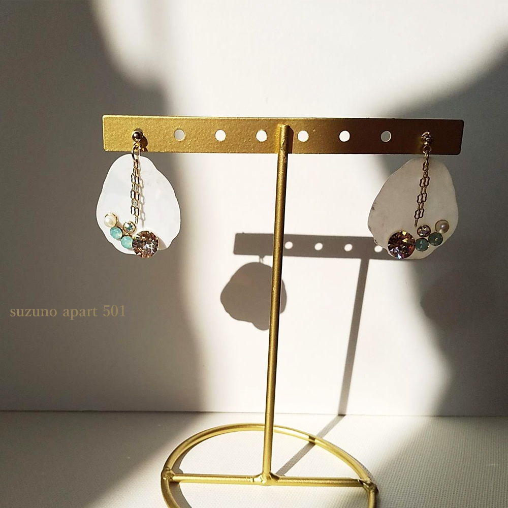 イヤーアクセサリー(ピアスorイヤリング)