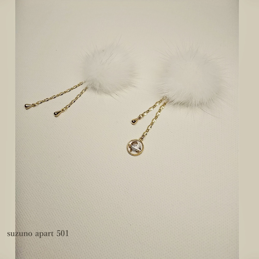 鶴丸国永 ファーのイヤーアクセサリー(ピアスorイヤリング)