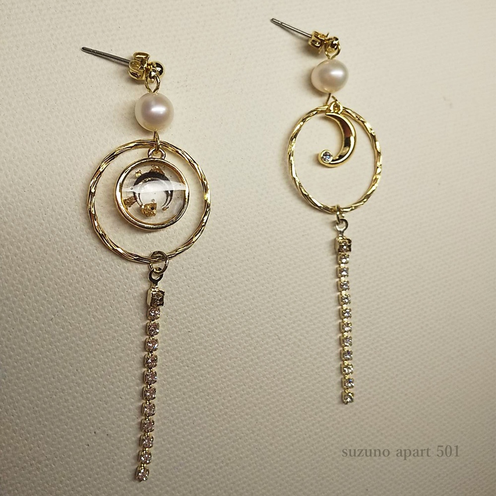 三日月宗近 三日月チャームと紋のイヤーアクセサリー(ピアスorイヤリング)