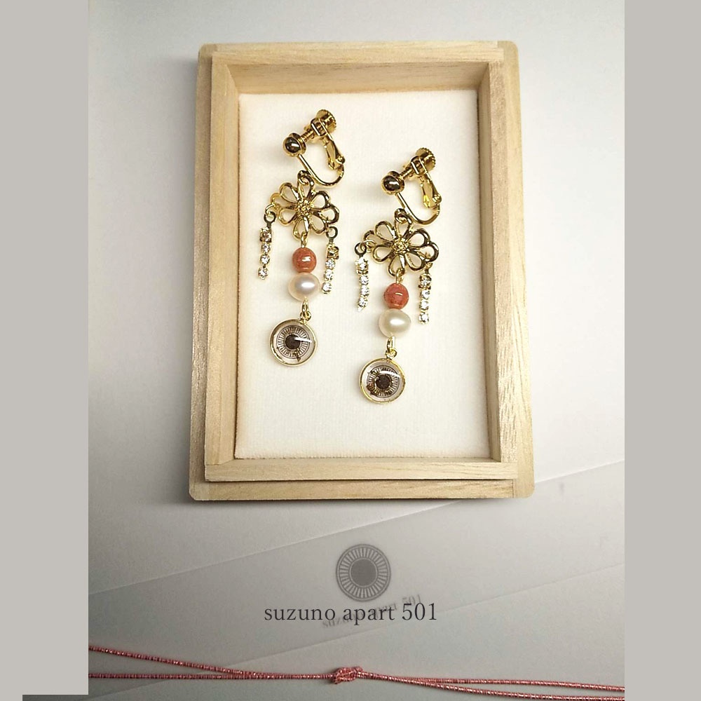 大俱利伽羅 オパックピンクとパールのイヤーアクセサリー