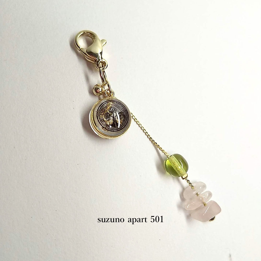 桑名江 篭手切江 ローズクォーツ さくらチャーム