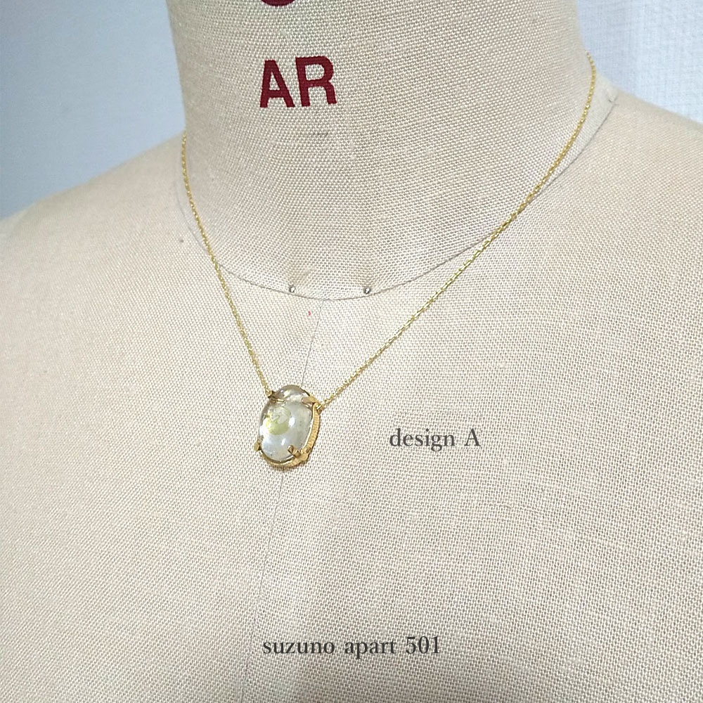 紋チャーム シンプルネックレス