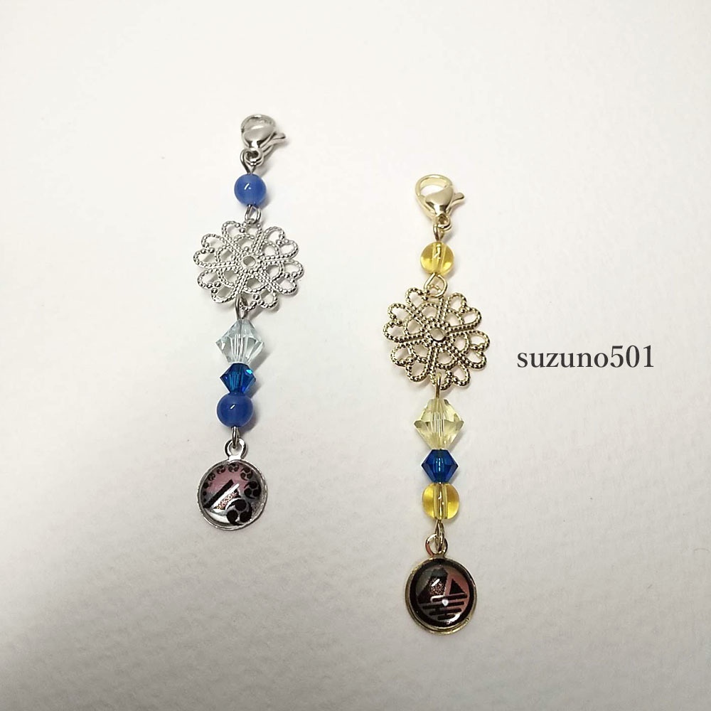 山姥切国広と山姥切長義 花のチャーム 天然石