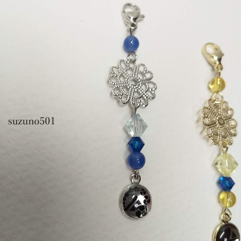 山姥切国広と山姥切長義 花のチャーム 天然石