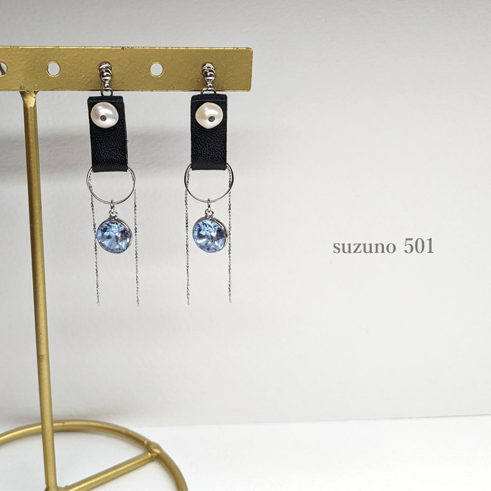 日光一文字 淡水パールとスワロフスキーのピアス