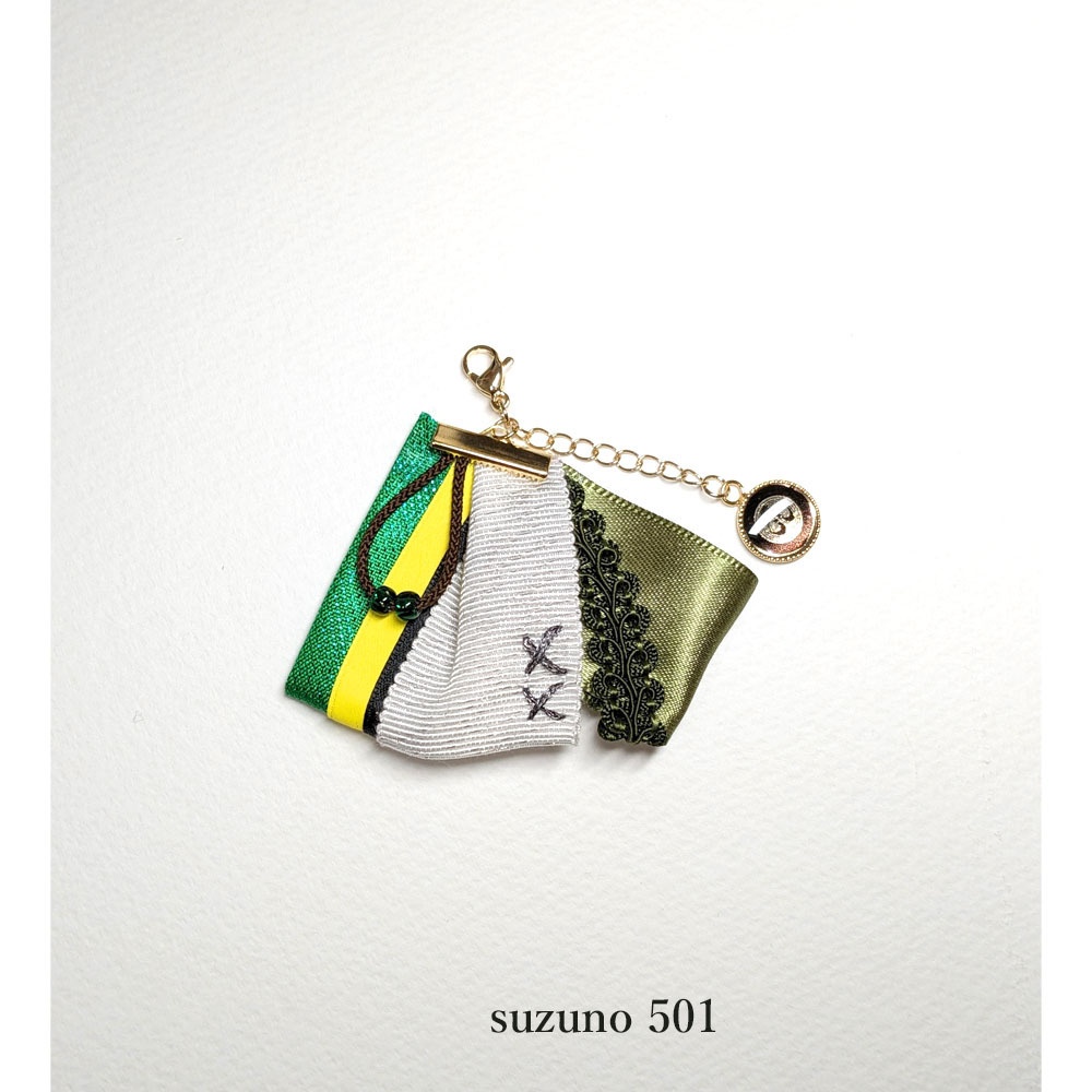 桑名江 フリルリボンチャーム