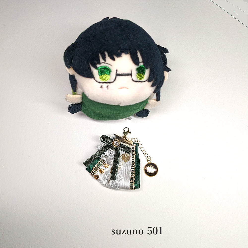 篭手切江 フリルリボンチャーム