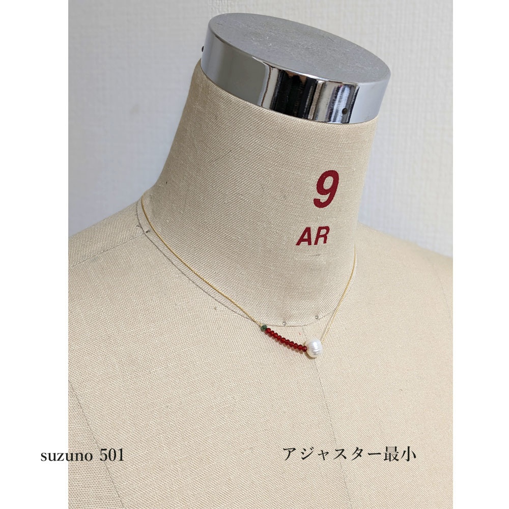 チョーカー ガラスビーズと淡水パール