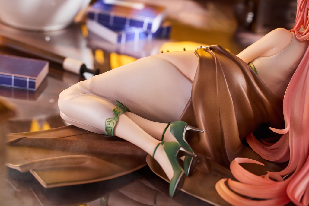 パーシュース-春光のリラクゼーション アズールレーン ガレージキット