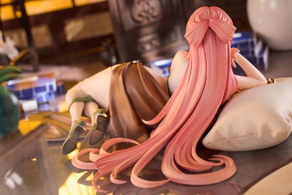 パーシュース-春光のリラクゼーション アズールレーン ガレージキット