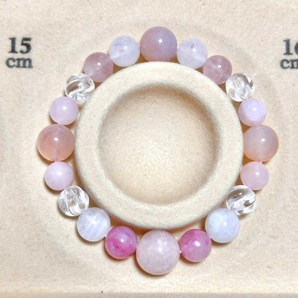 「 桃の花 」 ✯ モルガナイト ロードナイトシリカ ムーンストーン ローズクォーツ ソルトソースアゲート / 天然石ブレスレット パワーストーン 天然石アクセサリー