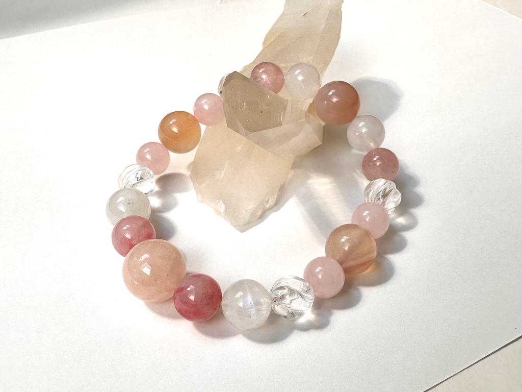 「 桃の花 」 ✯ モルガナイト ロードナイトシリカ ムーンストーン ローズクォーツ ソルトソースアゲート / 天然石ブレスレット パワーストーン 天然石アクセサリー