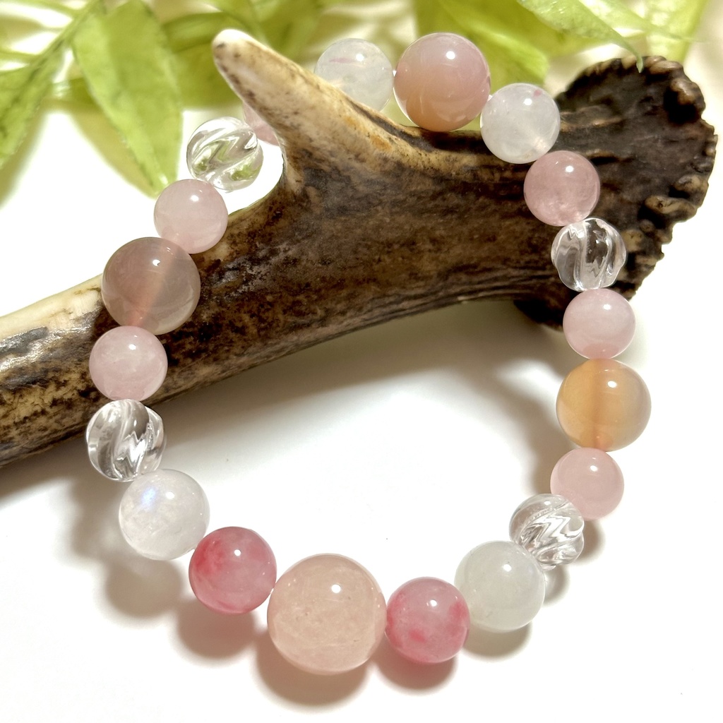 「 桃の花 」 ✯ モルガナイト ロードナイトシリカ ムーンストーン ローズクォーツ ソルトソースアゲート / 天然石ブレスレット パワーストーン 天然石アクセサリー