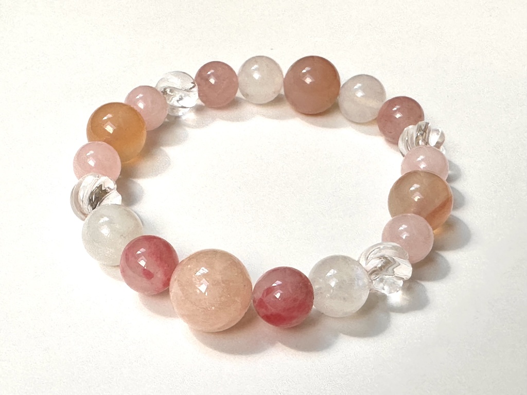 「 桃の花 」 ✯ モルガナイト ロードナイトシリカ ムーンストーン ローズクォーツ ソルトソースアゲート / 天然石ブレスレット パワーストーン 天然石アクセサリー