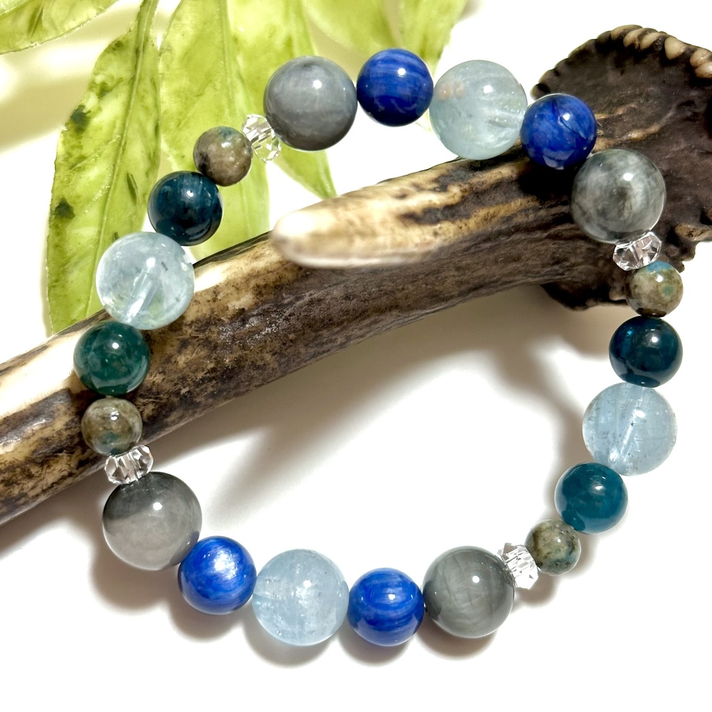 「 氷河 」 ✯ アクアマリン カイヤナイト イーグルアイ K2ストーン ブルーグリーンアパタイト / 天然石ブレスレット パワーストーン 天然石アクセサリー