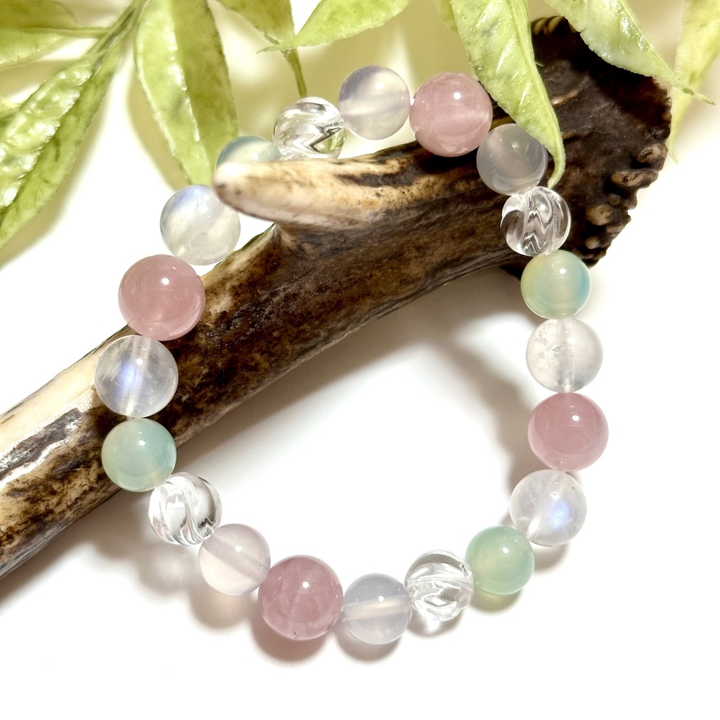 「 春風 」 ✯ ローズクォーツ カルセドニー ムーンストーン / 天然石ブレスレット パワーストーン 天然石アクセサリー