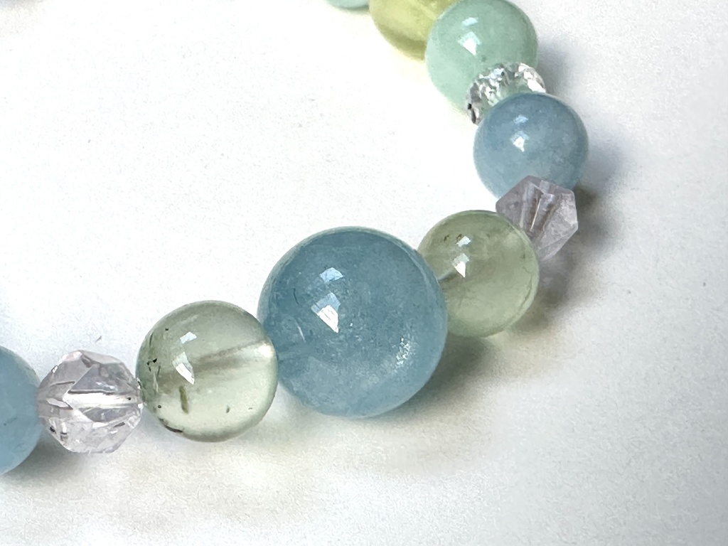 「 若葉とそよ風 」  ✯  アクアマリン プレナイト エンジェライト アメトリン 蝶 花 / 天然石ブレスレット パワーストーン 天然石アクセサリー