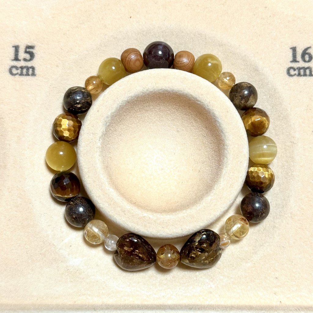 「 実りのサビ猫 」 ✯ ブロンザイト ルチルクォーツ タイガーアイ 屋久杉 ガーネット / 天然石ブレスレット パワーストーン 天然石アクセサリー