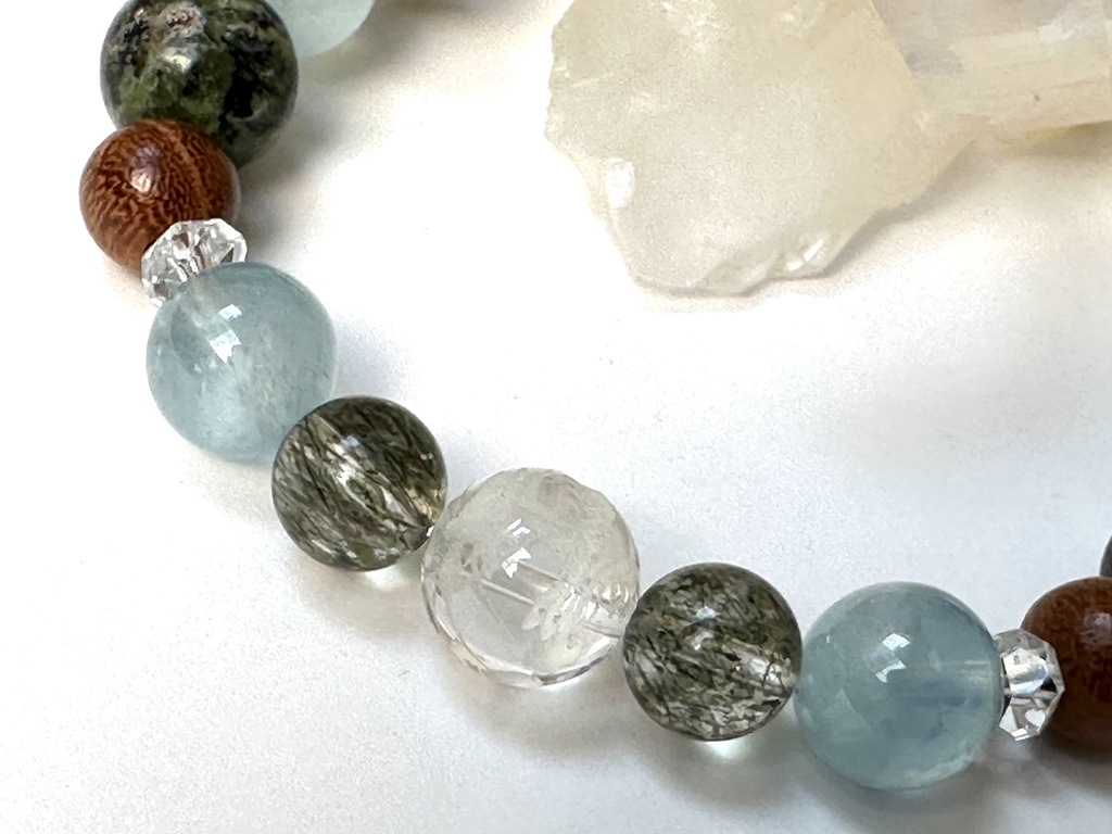 「 わだつみの龍 」 ✯ 五爪龍 グリーンエピドートインクォーツ アクアマリン 欅 ドラゴンアイ カイヤナイト / 天然石ブレスレット パワーストーン 天然石アクセサリー