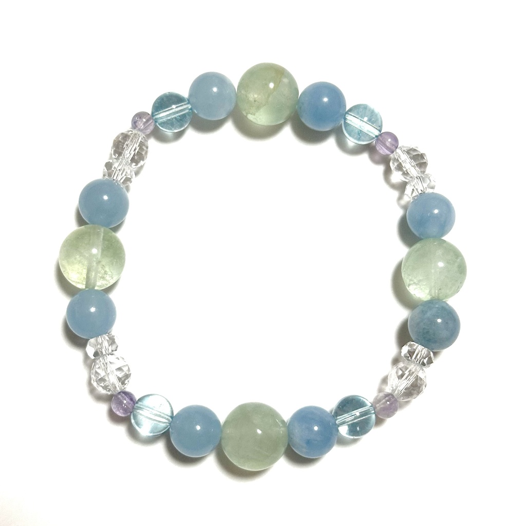 「 紫陽花─夢を見る─ 」  ✯ グリーンフローライト アクアマリン ブルートパーズ アメジスト / 天然石ブレスレット パワーストーン 天然石アクセサリー