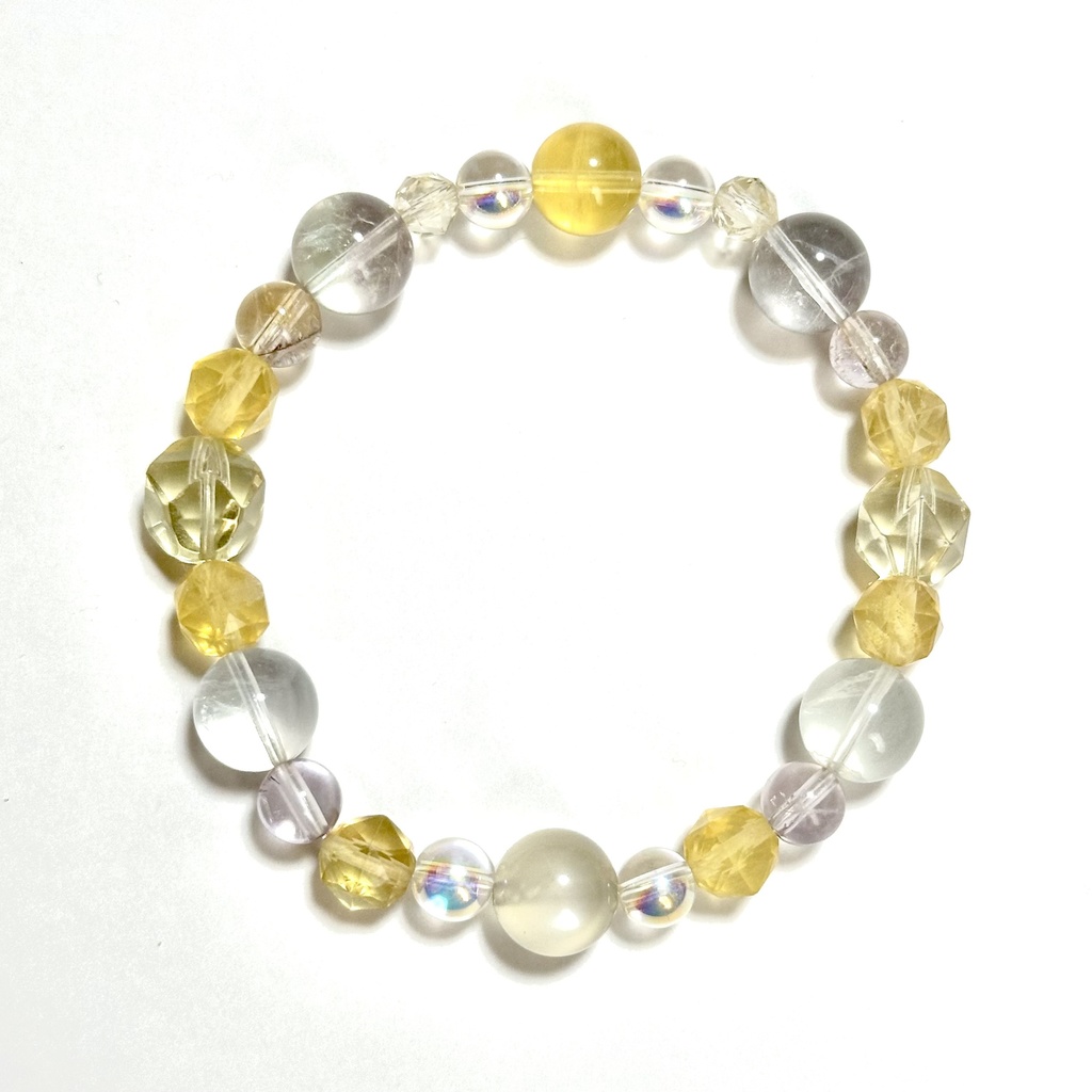 「 月明かり 」 ✯ ムーンストーン オーラクォーツ フローライト レモンクォーツ / 天然石ブレスレット パワーストーン 天然石アクセサリー