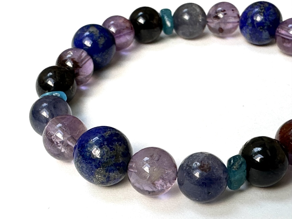 「 天の川 」 ✯ ラピスラズリ アメジストガーデンクォーツ ヌーマイト アパタイト アイオライトサンストーン/ 天然石ブレスレット パワーストーン 天然石アクセサリー