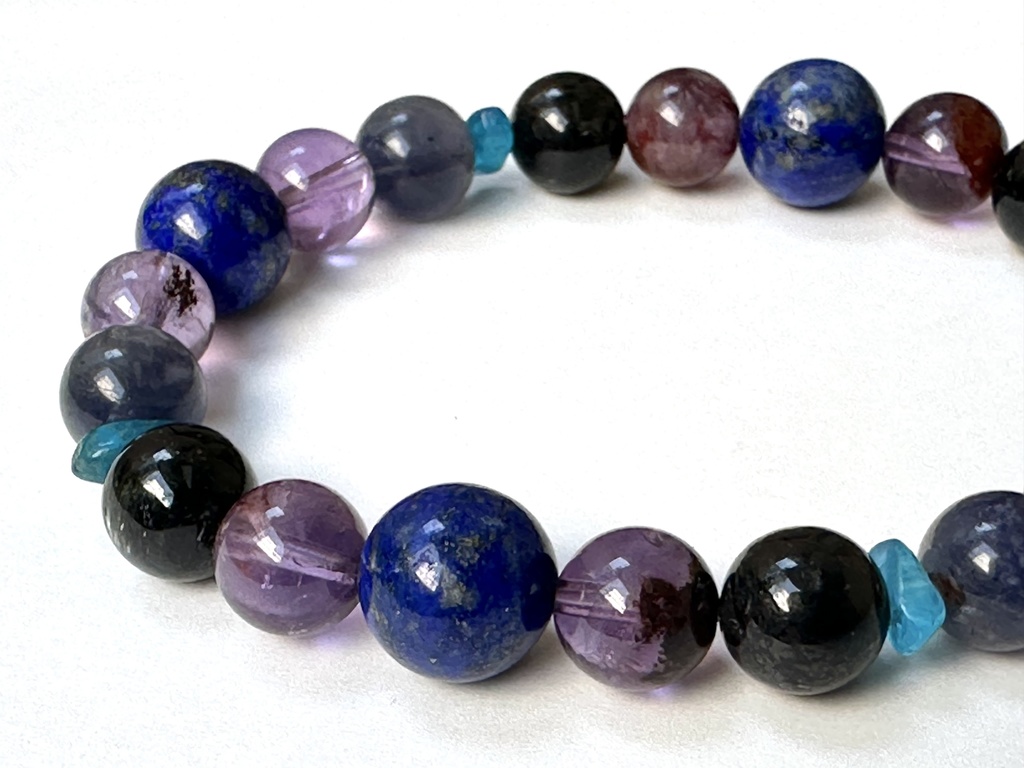 「 天の川 」 ✯ ラピスラズリ アメジストガーデンクォーツ ヌーマイト アパタイト アイオライトサンストーン/ 天然石ブレスレット パワーストーン 天然石アクセサリー