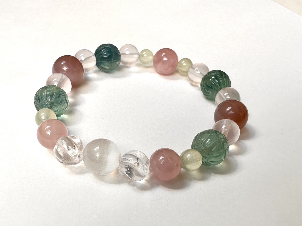 「 蓮の花─温良─ 」 ✯ セレナイト ローズクォーツ フローライト プレナイト ソルトソースアゲート / 天然石ブレスレット パワーストーン 天然石アクセサリー
