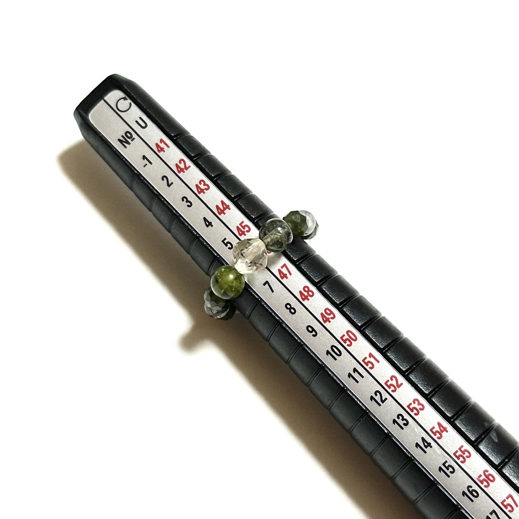 「 深緑の光 」| 星明かりの指輪 ✯ ゴールデンアンデシン トルマリン ブラックルチルクォーツ / 天然石リング パワーストーン 天然石アクセサリー