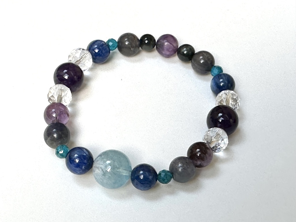 「 空の魔法 」 ✯ アクアマリン カイヤナイト アパタイト アメジスト イーグルアイ エンジェルシリカ/ 天然石ブレスレット パワーストーン 天然石アクセサリー